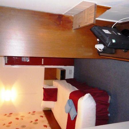 Grange Lodge Hotel - B&B Лондон Екстериор снимка