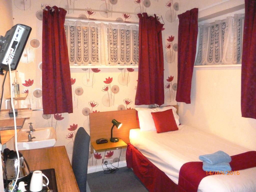Grange Lodge Hotel - B&B Лондон Стая снимка