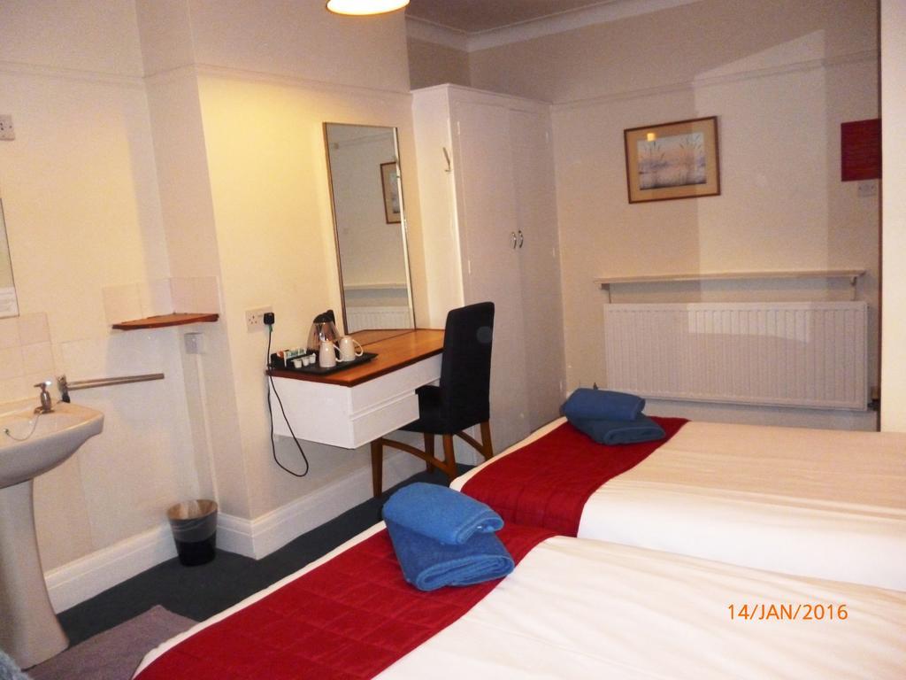 Grange Lodge Hotel - B&B Лондон Стая снимка