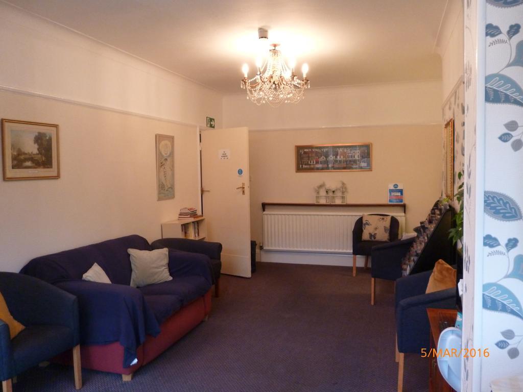 Grange Lodge Hotel - B&B Лондон Екстериор снимка