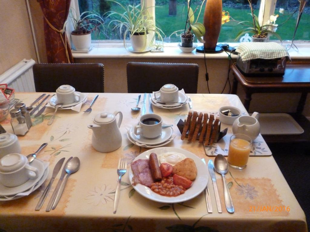 Grange Lodge Hotel - B&B Лондон Екстериор снимка